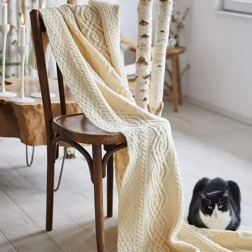 Dara merino wool throw chair saol 13821 54771.1744970701